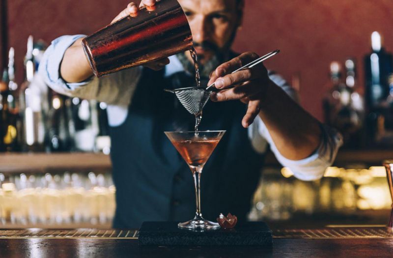 Tips on becoming a bartender